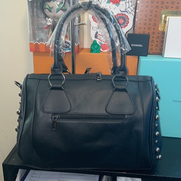 NWT skull bag💀 - Picture 9 of 10